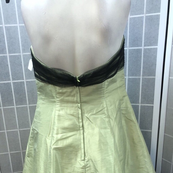 Niki Livas,Woman,Dress Formal Cocktail,Green Lemon, size 12,rhinestone `n lace.! - Picture 3 of 14